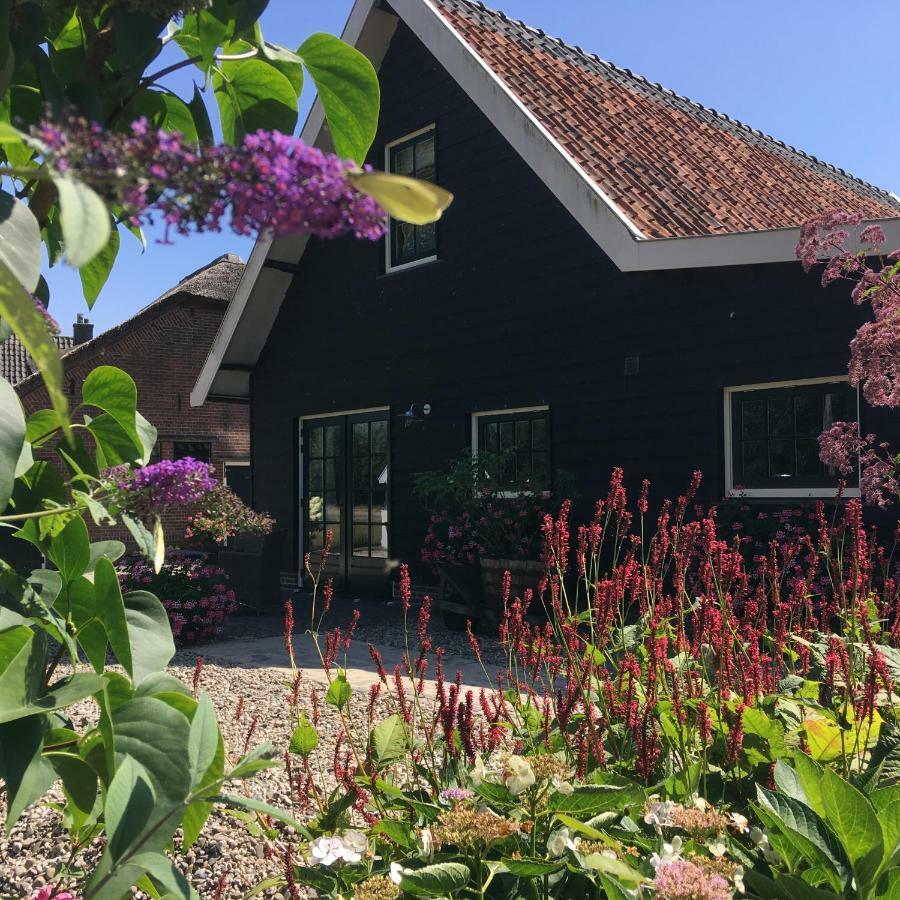 Boerderij Honswijck Guest House Weesp Exterior photo